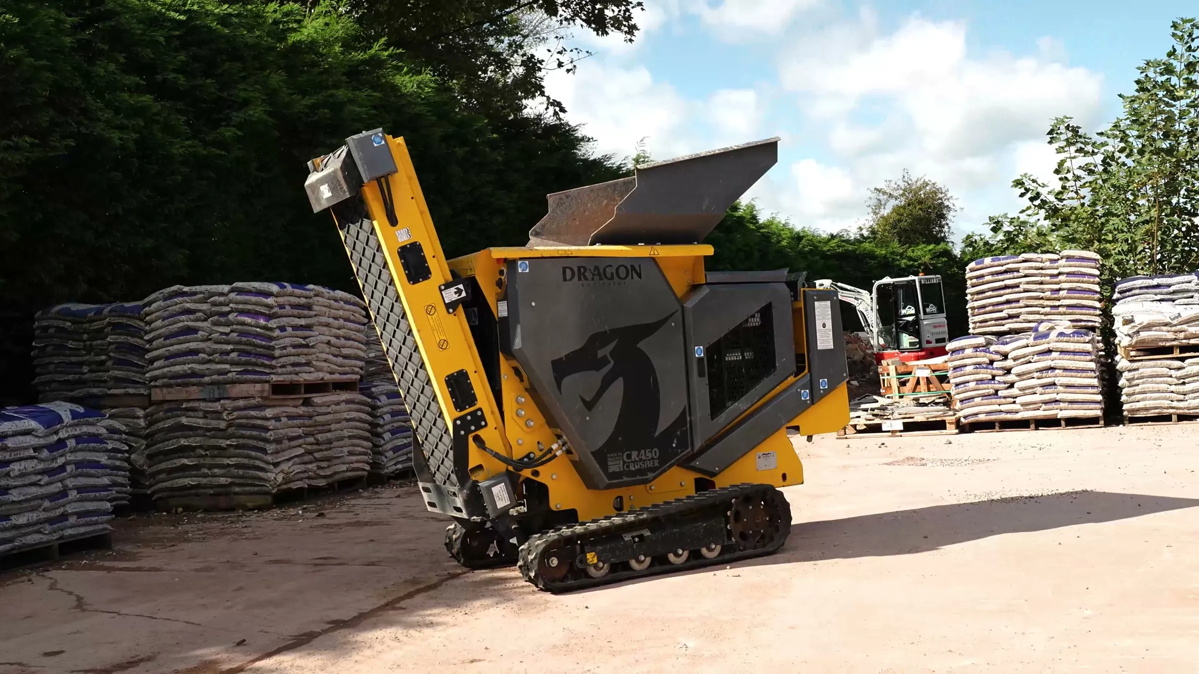 Dragon Equipment CR450 tracked crusher in a builders yard